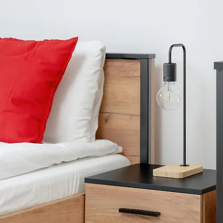 Przestronny Blisko Jeziora W Poznaniu 2 Miejsca Postojowe By Renters Appartement Poznań