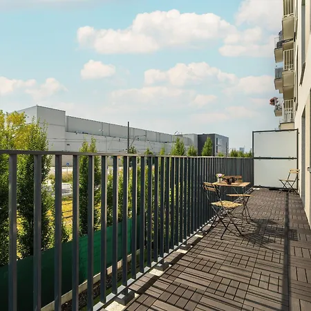 Apartman Przestronny Blisko Jeziora W Poznaniu 2 Miejsca Postojowe By Renters *