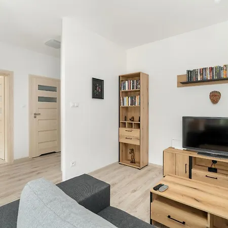 Apartman Przestronny Blisko Jeziora W Poznaniu 2 Miejsca Postojowe By Renters